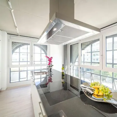 Luxurious City Centre By Guestlee Apartamento *